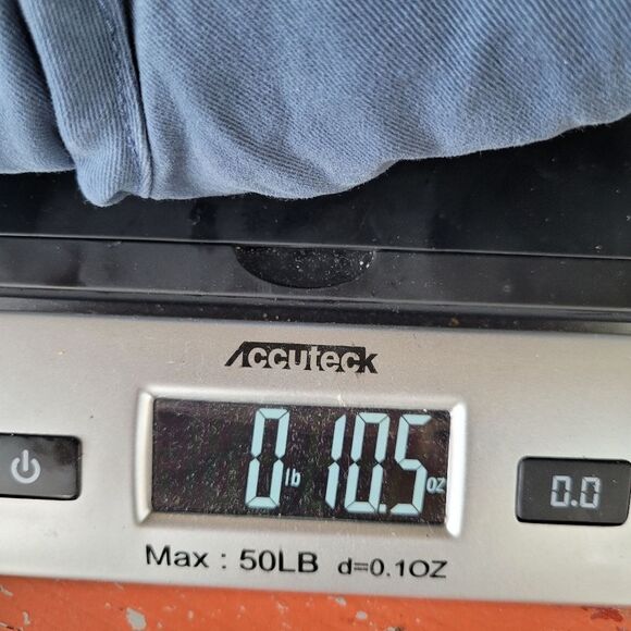 Amazon Essentials Size 36 Men's Blue Classic-Fit 9" Comfort Stretch Chino Short - Picture 9 of 9